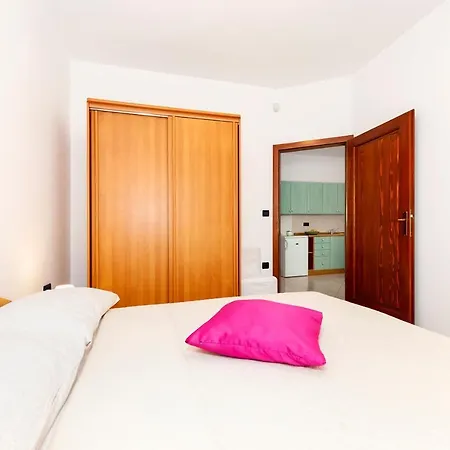 Apartments Lea Rovinj Exterior photo