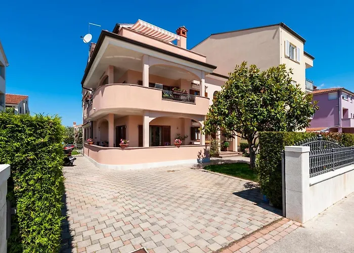 Apartments Lea
