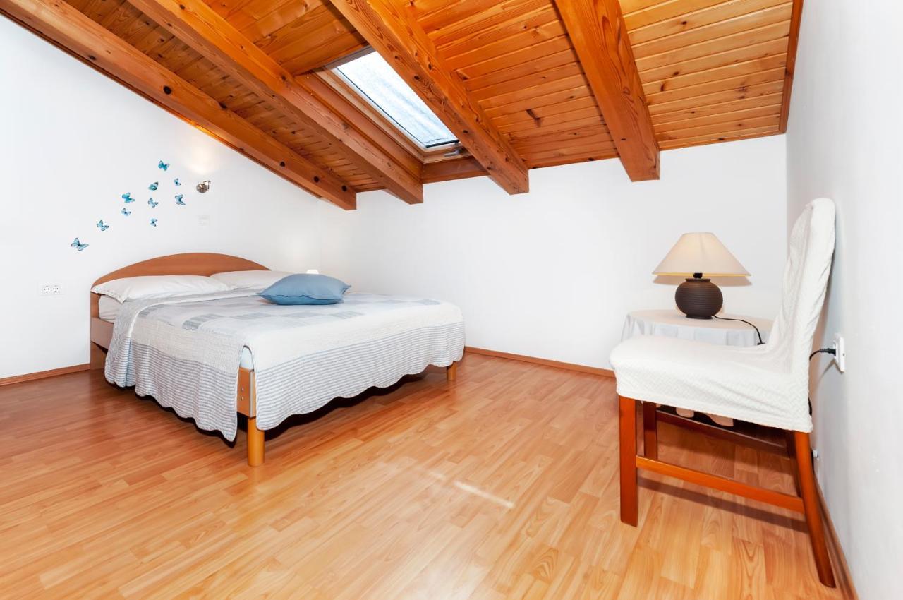 Lea Apartment *